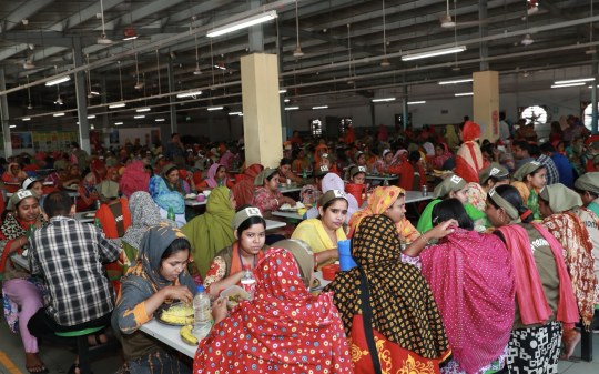 GAIN Working Paper n°64 Worker Nutrition In Bangladesh And Opportunities For Integration Into Occupational Safety and Health GAIN Working Paper n°64 Worker Nutrition In Bangladesh And Opportunities For Integration Into Occupational Safety and Health